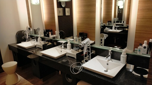 神戸ポートピアホテルの浴室化粧室
